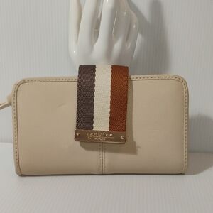 Spartina 449 Middleton wallet in a brown leather stripe design